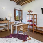Mas De La Roda Bed & Breakfast
